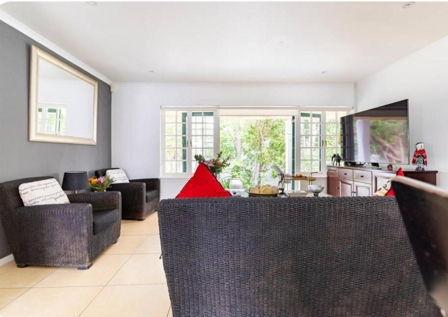 Art House Villa Stellenbosch Bagian luar foto